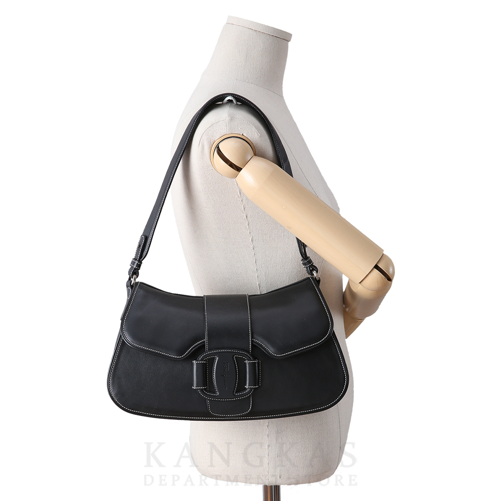 FERRAGAMO(USED)페레가모 레더 스티치 플랩 숄더백